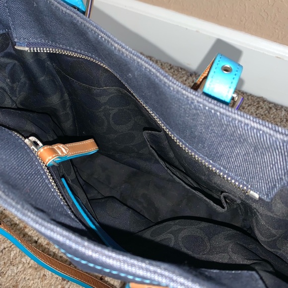 Coach Purse - Picture 4 of 4